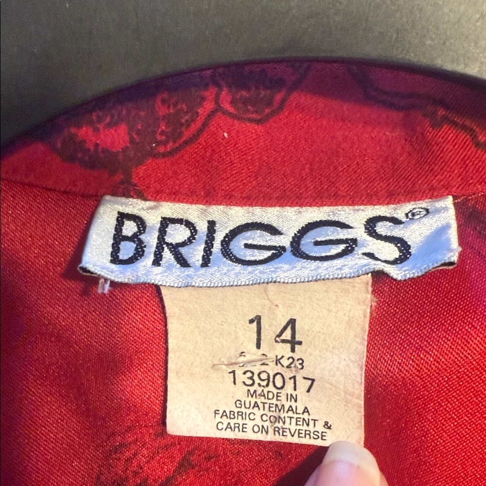Briggs New York Red Rose Pattern Blouse - Picture 2 of 3